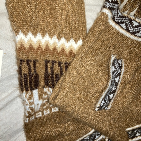 Winter hoodie alpaca fur - Picture 3 of 5